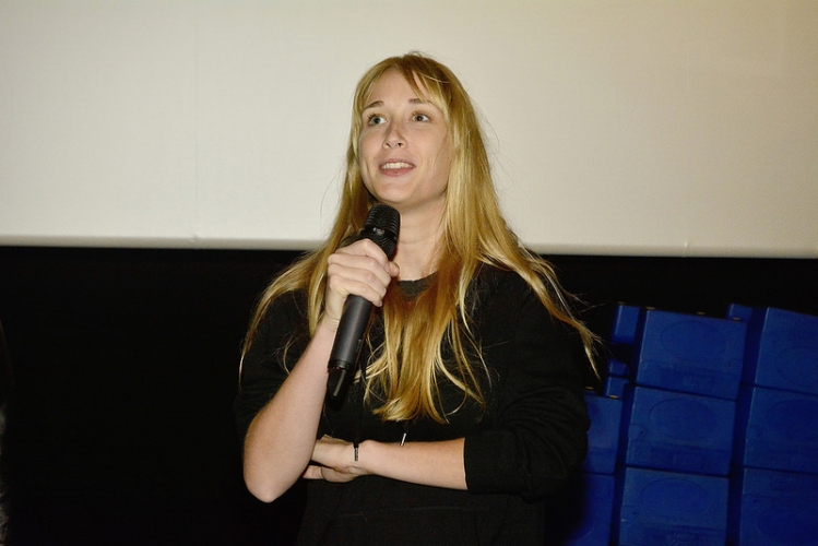 A atriz Ingrid García-Jonsson na sessão do filme Hermosa Juventud