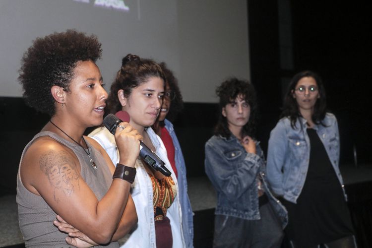 Cinesesc / Glenda Nicácio (diretora) e sua equipe apresentam a sessão do filme Café Com Canela, apresenta seu filme