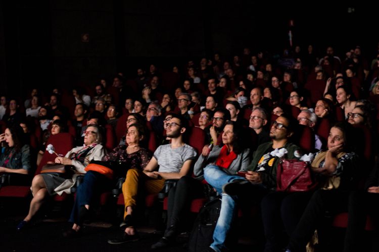  Cinearte Petrobrás 1/ 42ª Mostra Internacional de Cinema/São Paulo Int`l Film Festival - Apresentação do filme Torre das Donzelas com a diretora Susanna Lira, equipe e elenco
