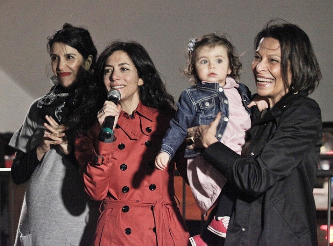 Vão Livre do Masp - Domingas Person Muller, Marina Person, Regina Jehá e a pequena Aurora apresentam o filme São Paulo Sociedade Anônima