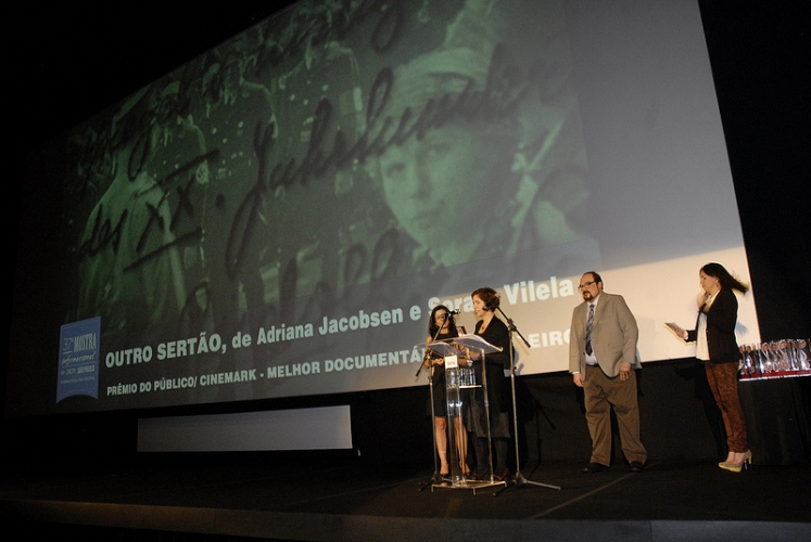 Cinesesc - Solenidade de encerramento da 37a Mostra - Soraia Vilela, uma das diretoras do documentário Outro Sertão