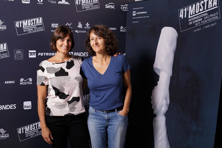 Eugenia Mumenthaler (produtora) e Olga Baillif (diretora do filme Ao Redor de Luisa)
